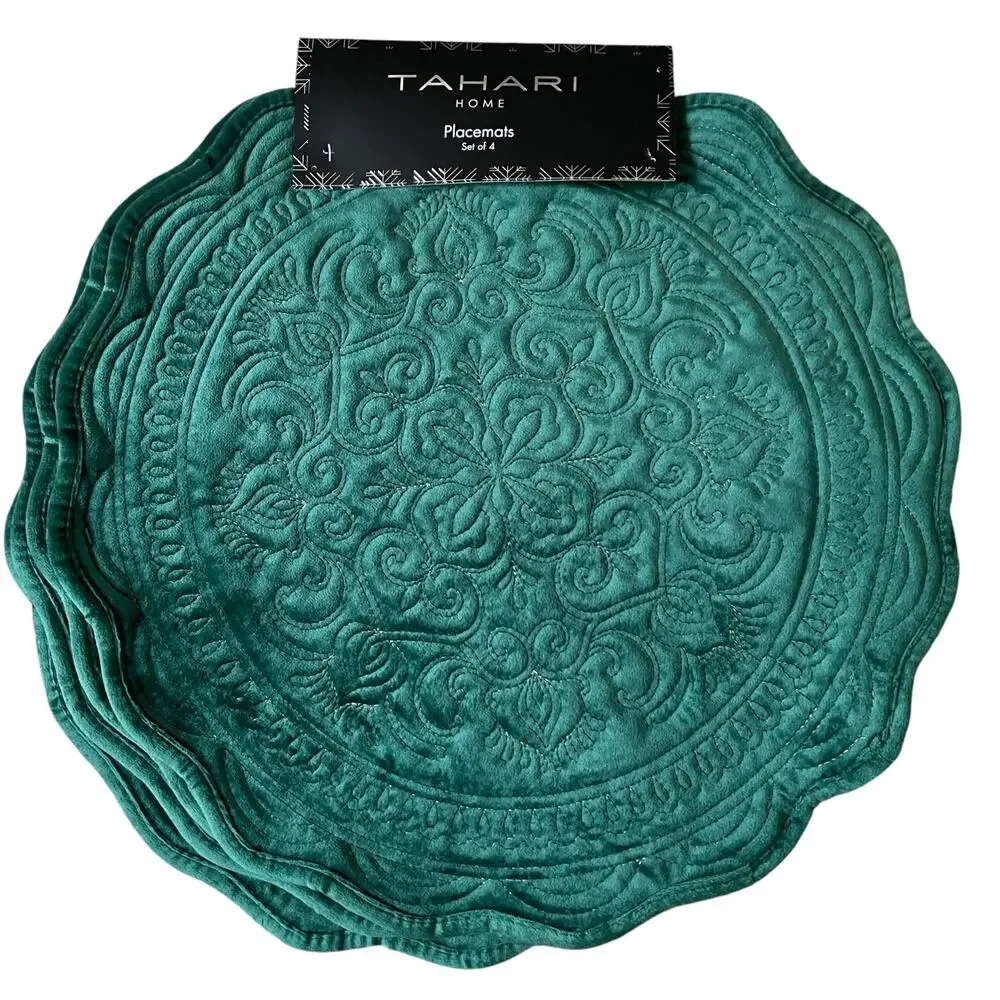 Tahari Medallion Christmas Green Velvet Velour Placemat Set Round 16
